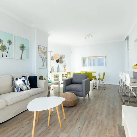 Beachfront With Communal Swimming Pool And Parking 아파트 Radazul